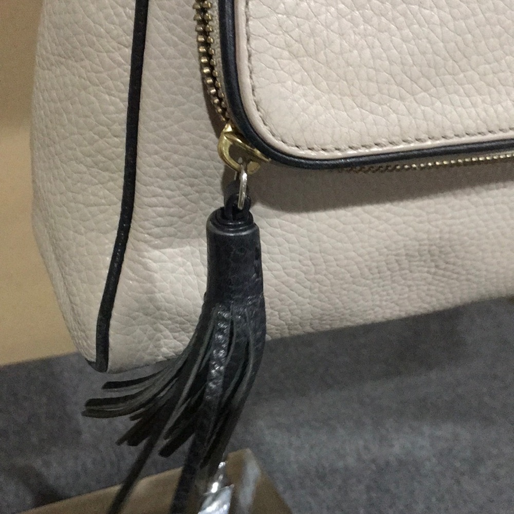 Kate Spade Leather Satchel/Crossbody - Picture 4 of 12